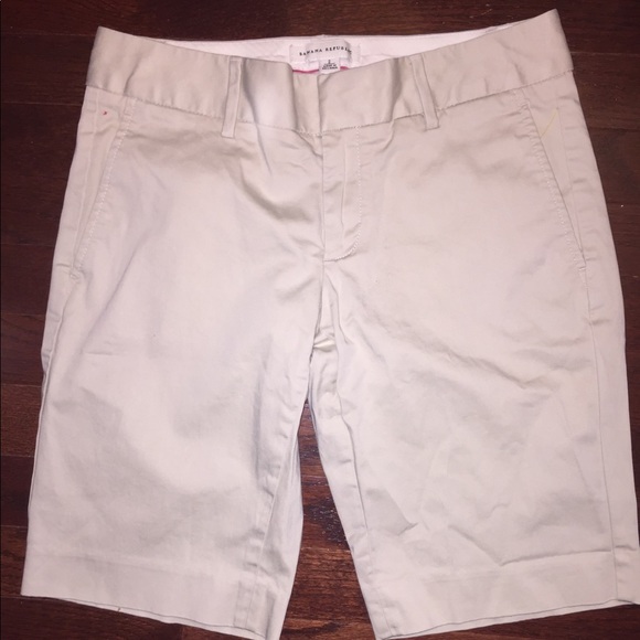 Banana Republic - Safari Style Shorts - Picture 1 of 3